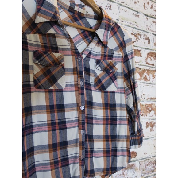 Tulle Pure Cotton Button Back Detail Slight Crop Plaid Button Down Blouse - Picture 3 of 8